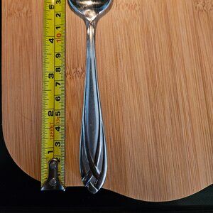 Hampton Silversmith Stainless Silverware: Lace Frosted Spoons